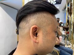 -LAQUEEN 时尚健康假发(万象城总店)