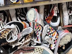 -BIGOFFS 超级折扣(仁恒伊势丹店)