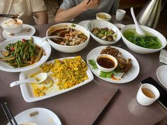 -湖泉水云间餐厅·弥勒地道菜(B座店)