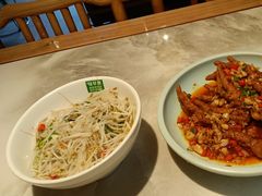 -绿草地·湘菜(酃湖师院店)