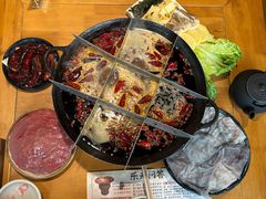 -白乐天毛肚火锅馆(南滨路店)