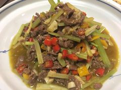 -洞庭土菜小炒馆(易发广场店)