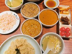 -裕兴记•蟹黄面馆(人民广场店)