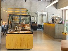 -三勾JJJ Burger&Coffee(梅溪湖店)