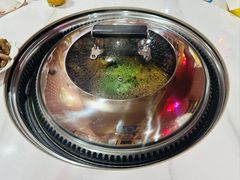 -三江鱼东北特色铁锅炖(骆驼店)