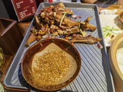 -魏铭鱼头捞饭(晋阳路店)