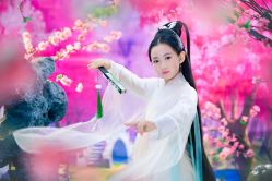 点击看大图 -九月鹰飞汉服摄影工作室