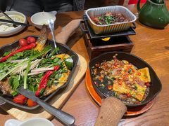 -云海肴·汽锅鸡·云南菜(天山百盛优客店)