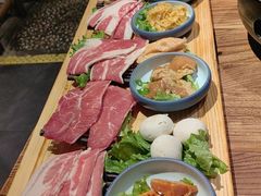 -明洞阿姨·韩式酱蟹烤肉·创意料理(三元桥店)