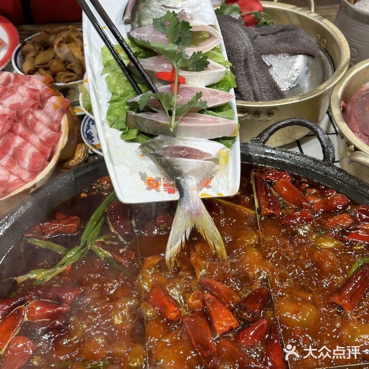 教你打开吃麻辣火锅的正确方式来咯