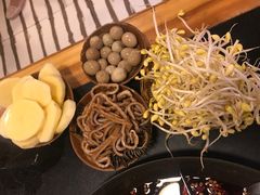 -利姐牧牛匠老火锅(兰花店)