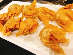 酥炸鲜虾云吞-皇后餐厅-煲仔·小菜·打边炉(古北店)