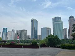 -万绿园
