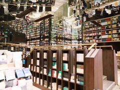 -钟书阁(群光广场店)