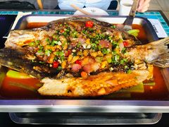 -鸣记脆皮烤鱼·海鲜烤鱼(三八广场店)