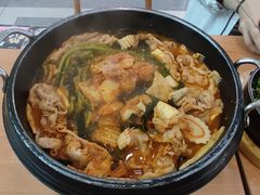 五花肉泡菜锅-鱼籽村秘制拌饭(崇文门店)