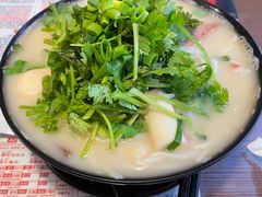 浓汤鱼汁小锅米线-肥汁米蘭香港米线(宁波路总店)