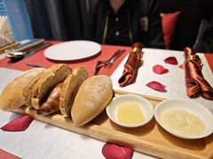 -塞纳河法国餐厅(唐延路店)