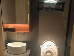 -快乐大桶水养生足浴SPA(前兴路店)