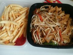 干炒牛河-许榴香西餐厅(台东步行街店)