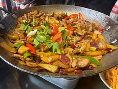 -富正毅三下锅·湘西韵味(天门山索道店)