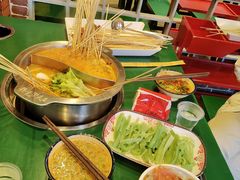 -巷子里头麻辣烫火锅串串(立秦广场店)