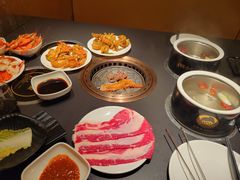 -钱小奴海鲜自助黑金店(杭州滨江龙湖店)