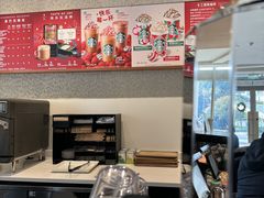 -星巴克臻选(莘庄仲盛店)