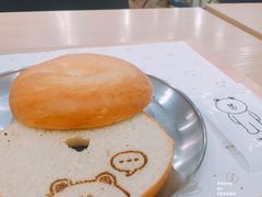 -LINE FRIENDS Garosu-gil Flagship Store