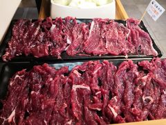 吊龙伴-三头牛·潮汕牛肉生蚝火锅 (夏湾店)