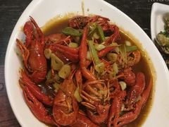 -扒虾小妹儿麻辣海鲜(宏图街店)