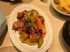 -斯普汇生蚝牛排馆(中骏世界城店)
