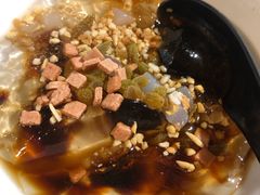 红糖冰粉-钢管厂歆瑞源油卤串串香(春熙路太古里店)