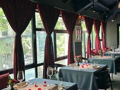 -弦月窗LUNETTE BY AMANDA(复兴路店)