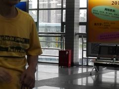 -漕溪路(地铁站)