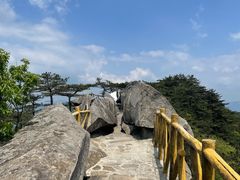 -罗田薄刀峰风景区