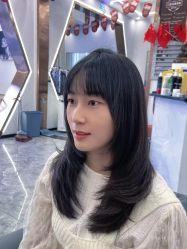 -V8潮牌·接发烫染连锁