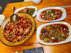 -大口巴肥肠血旺(长春西路店)