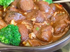 -郑猛记石岐鸽主题餐厅(长江店)