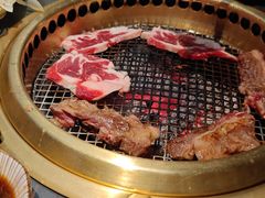-铭牛烧肉·和牛海鲜自助(高新月牙湖店)