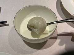 杏汁燕窝汤圆-杭儿风餐厅(嘉里中心店)