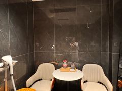 -朵兰达V酒店(成都春熙路太古里国金中心店)