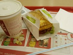 -肯德基(东安路站店)