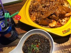 -多嘴肉蟹煲(万达店)