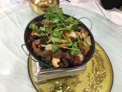 -乡土特色.冷锅鱼.牦牛肉汤锅