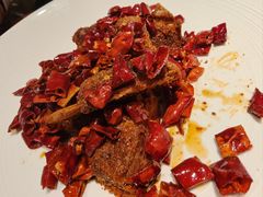 香辣羊排-鸽舞笙平金牌烧鸽子·融合菜(鲁谷店)
