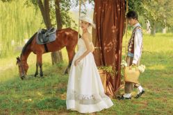 -易摄影婚纱摄影工作室