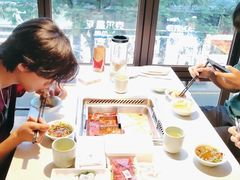 靠窗位-野妹火锅(龙岗店)