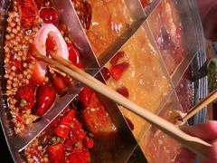 -白乐天毛肚火锅馆(解放碑店)