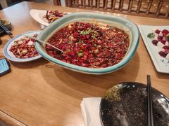 -海派美食·家宴海鲜青岛菜·石锅鲽鱼头(东方城店)